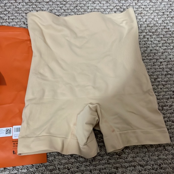 Shapewear Shorts - Picture 11 of 16